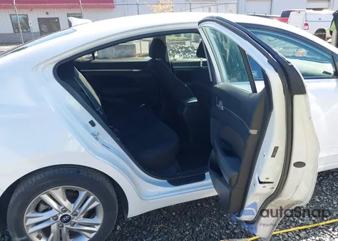 2020 Hyundai Elantra Sel z USA, uszkodzony, nr VIN 5NPD84LFXLH557460